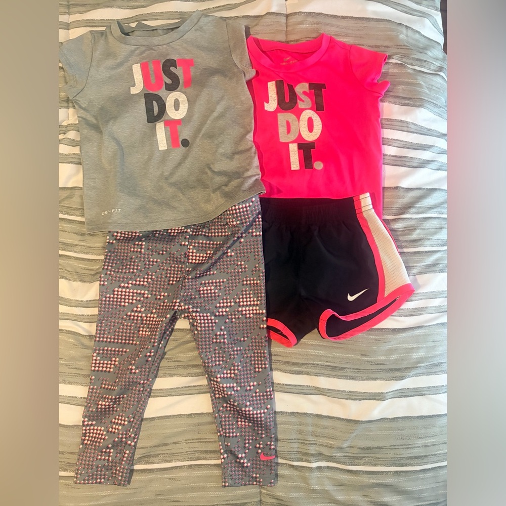 Girls 18-24 M 4 Piece Nike set